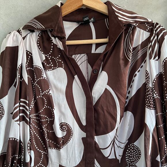 Bebe XS Brown Floral SILK Blend Henley Blouse 1/2 Balloon Sleeve Slim Fit - Picture 3 of 8